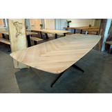 Eettafel Visgraat Eiken 280x110 cm  Spinpoot Onderstel