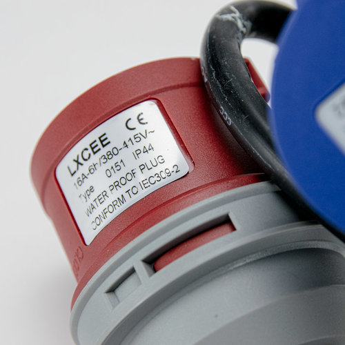 Soolutions CEE red 16A (male) to CEE blue 16A (female)