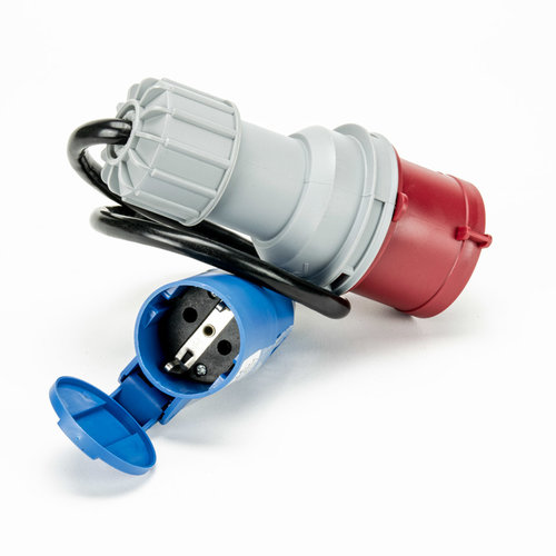 Soolutions rouge CEE 32A (mâle) au Schuko (femelle)