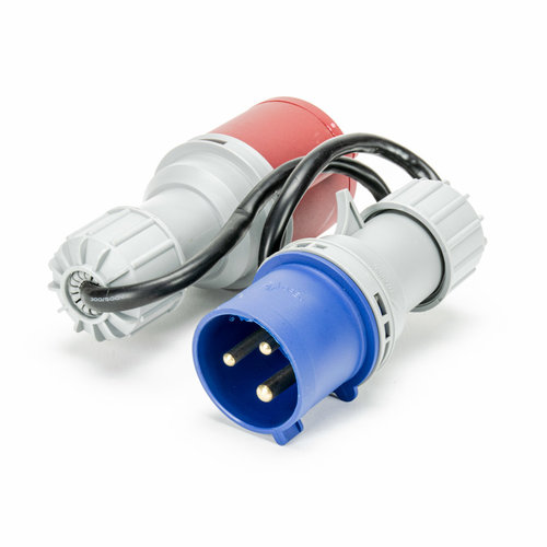 Soolutions CEE blue 32A (male) to CEE red 32A (female)