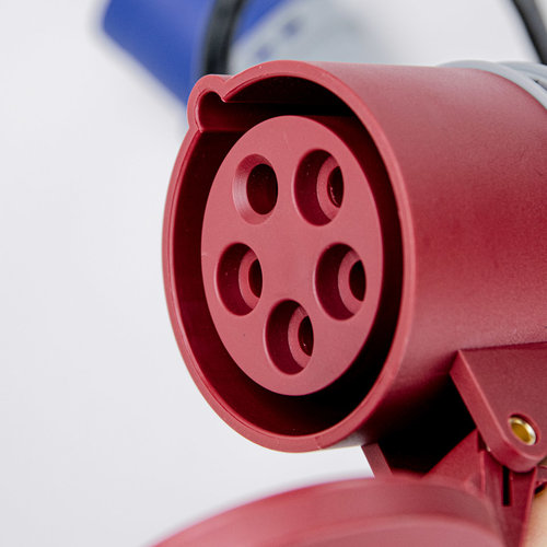 Soolutions bleu CEE 32A (mâle) au rouge CEE 16A (femelle)