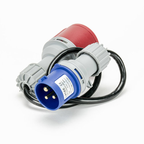 Soolutions bleu CEE 16A (mâle) au rouge CEE 16A (femelle)