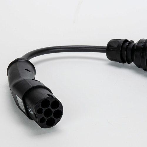 Metron Adapter Typ 2 Ladepunkt auf roten CEE 16A Steckdose mit Entriegelungsfunktion