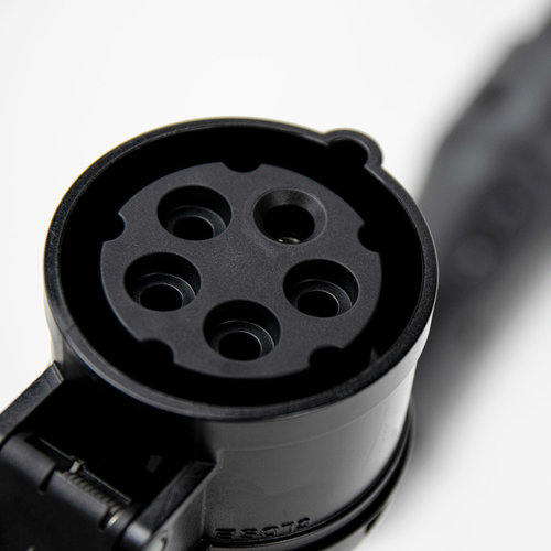 Metron Adapter Type 2 laadpunt naar rood CEE 16A stopcontact met ontgrendel functie