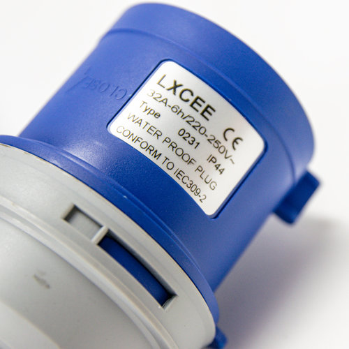 Soolutions CEE blue 32A (male) to Schuko (female)