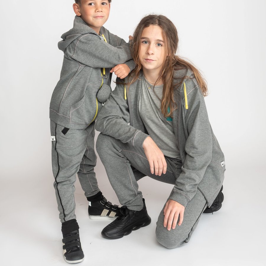 Pulls & gilets, super doux & personnalisables avec des accessoires pour réduire le stress