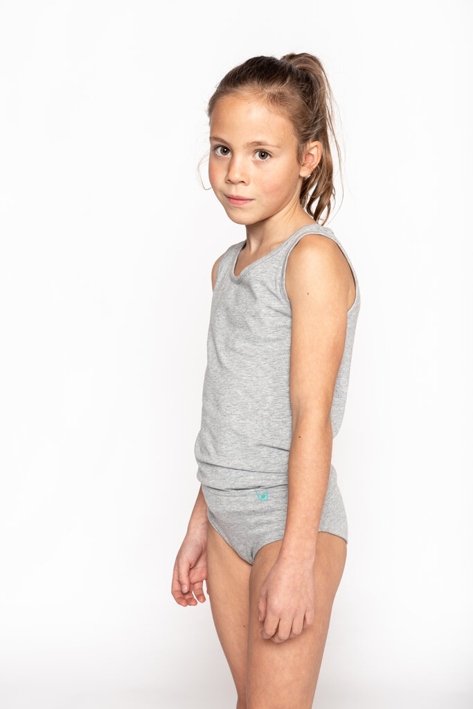 SAM Super soft girls briefs. Made in organic cotton. Whithout tactile labels or seams