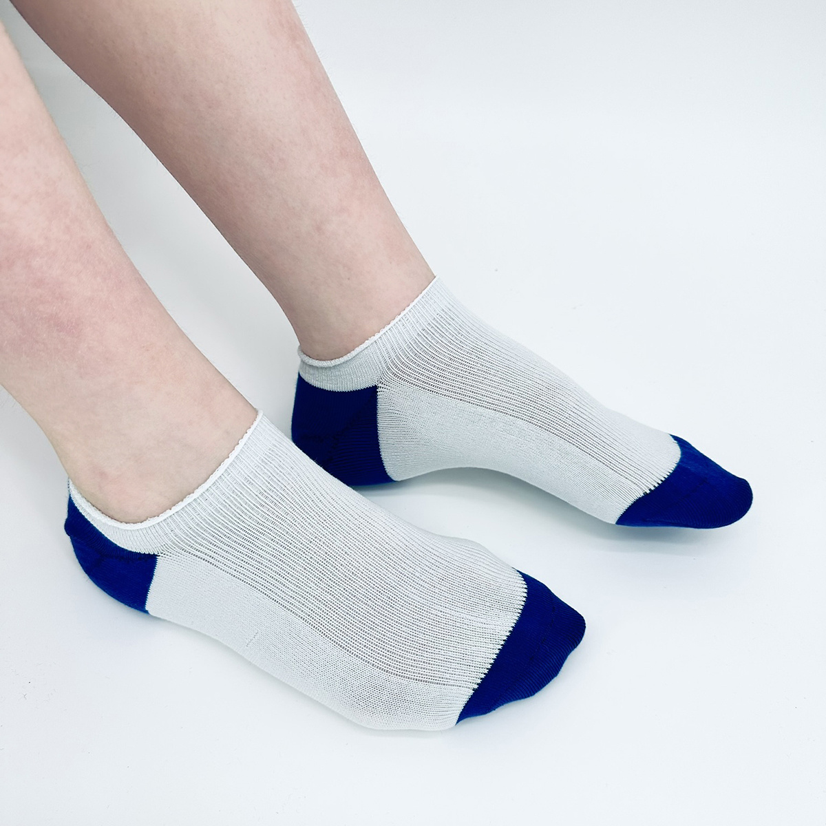 SAM Sensory-friendly seamless sneaker socks