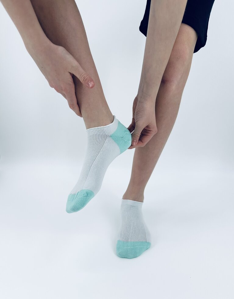 SAM 3 Pairs of itch-free, seamless and ultra-soft PURE JOY trainer socks - Zero Pilling