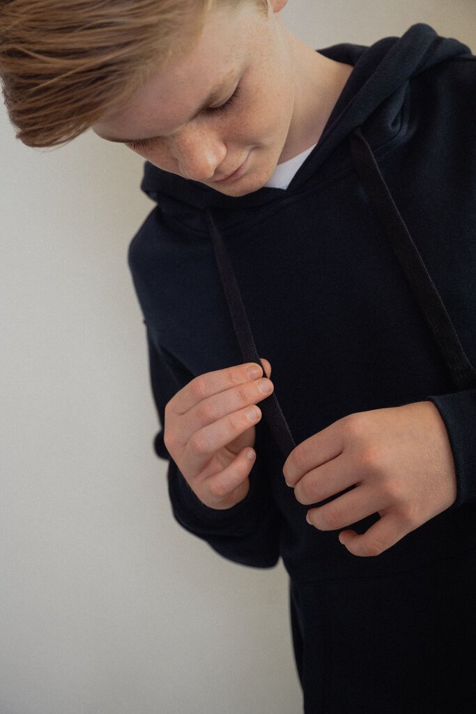 BLUSSS Sensory-friendly FidgetFocus Hoodie mit subtiler FidgetCord