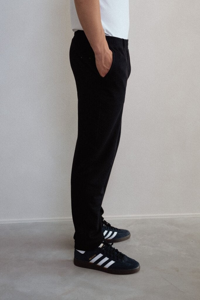 BLUSSS New AIR SLIM trousers | Unmatched seamless comfort | Black