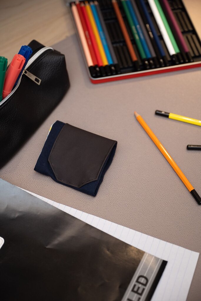 BLUSSS MoodMagic Manchette Sensorielle pour le jeu sensoriel et la communication