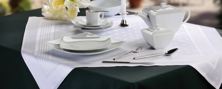 Tischdecken und Deko