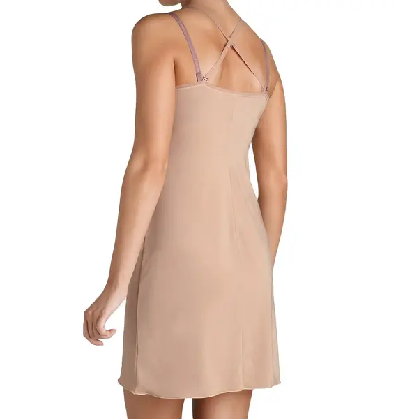 Triumph korte onderjurk - Body make Up - Gladde strakke onderjurk microfiber Triumph korte onderjurk - Body make Up - Gladde strakke onderjurk microfiber