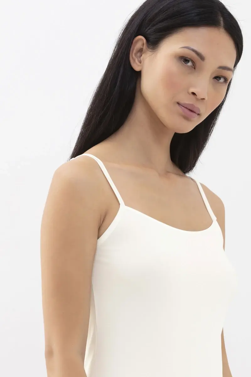 Mey Emotion onderjurk - verstelbare Spaghetti bandjes - Antistatische neglige Mey Emotion onderjurk - verstelbare Spaghetti bandjes - Antistatische neglige