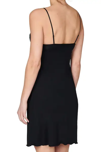 Nina von C onderjurk-negligé 90 cm met kant - Kanten onderjurk spaghetti bandjes Nina von C onderjurk-negligé 90 cm met kant - Kanten onderjurk spaghetti bandjes