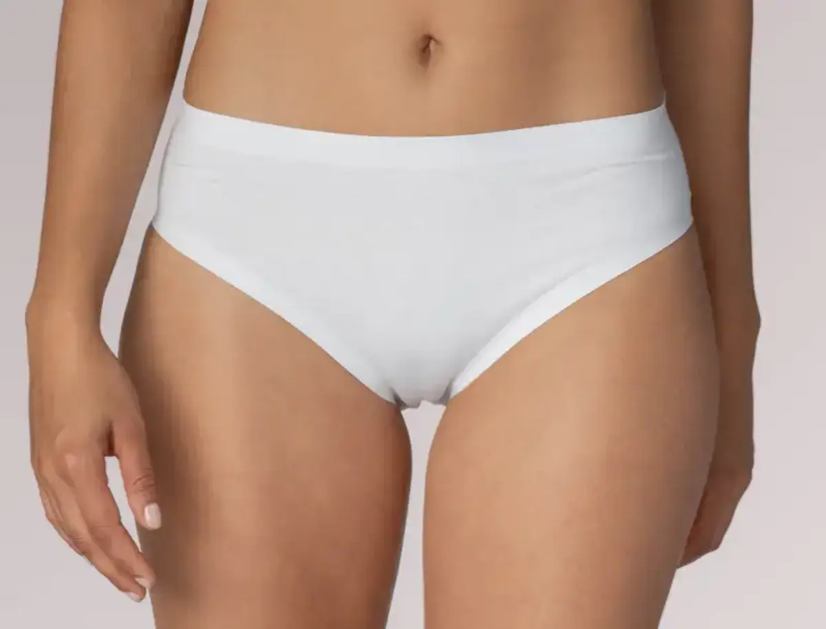 Mey Natural naadloze dames heup slip - Invisible - Katoenen naadloos ondergoed - Seamless Mey Natural naadloze dames heup slip - Invisible - Katoenen naadloos ondergoed - Seamless