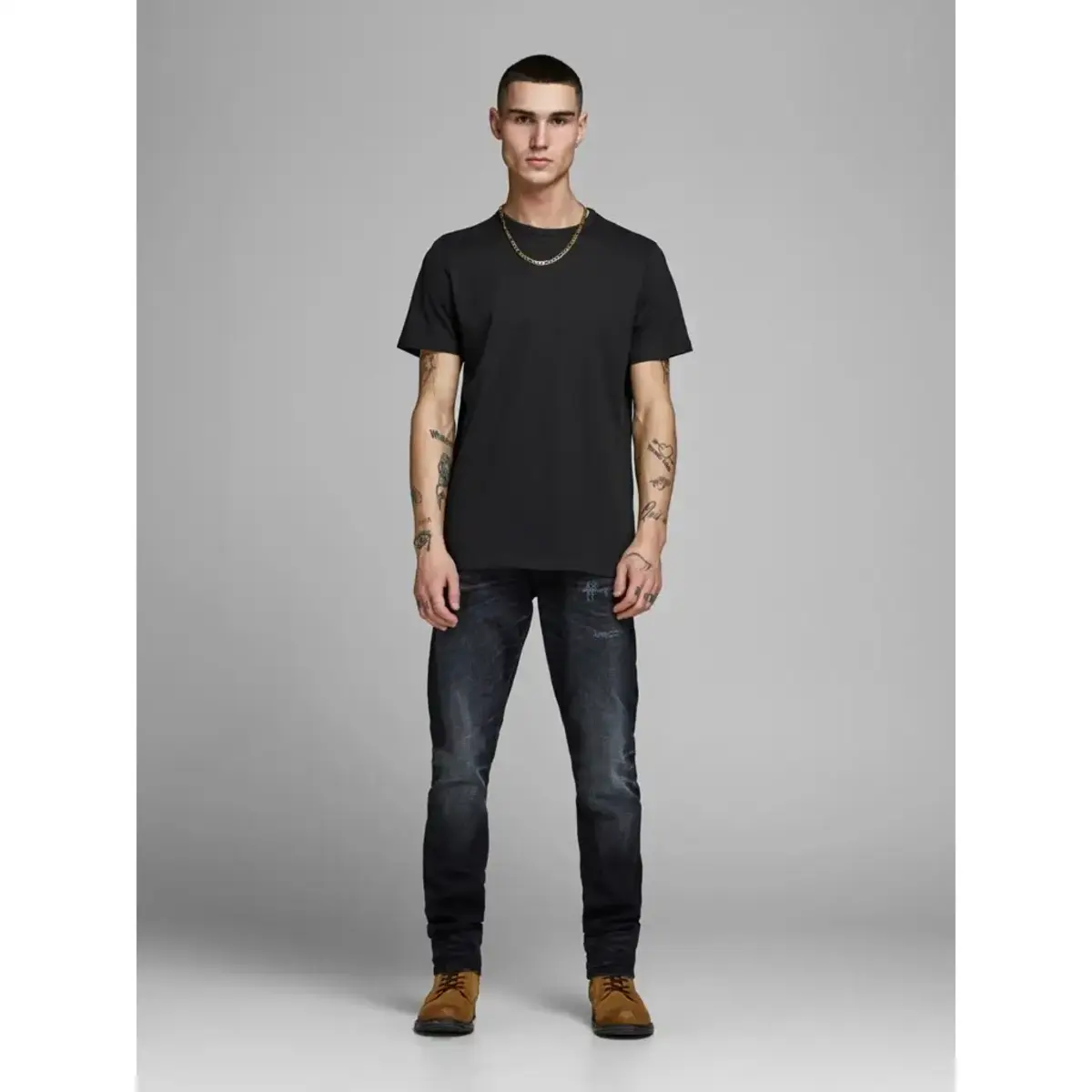 Jack & Jones 2-pack heren T-shirts ronde hals - zwart en wit Katoenen heren ondershirt korte mouwen - Witte t shirts heren Jack & Jones 2-pack heren T-shirts ronde hals - zwart en wit Katoenen heren ondershirt korte mouwen - Witte t shirts heren