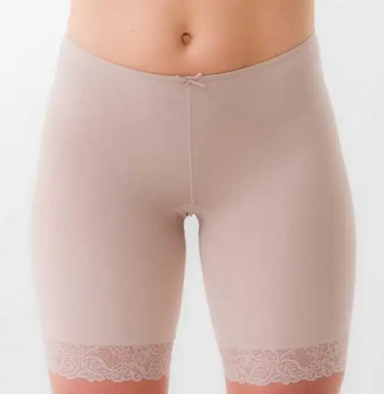 Avet dames boxershort lange pijpjes kant 38490 - Kanten broekje voor onder een jurk - Microfiber ondergoed