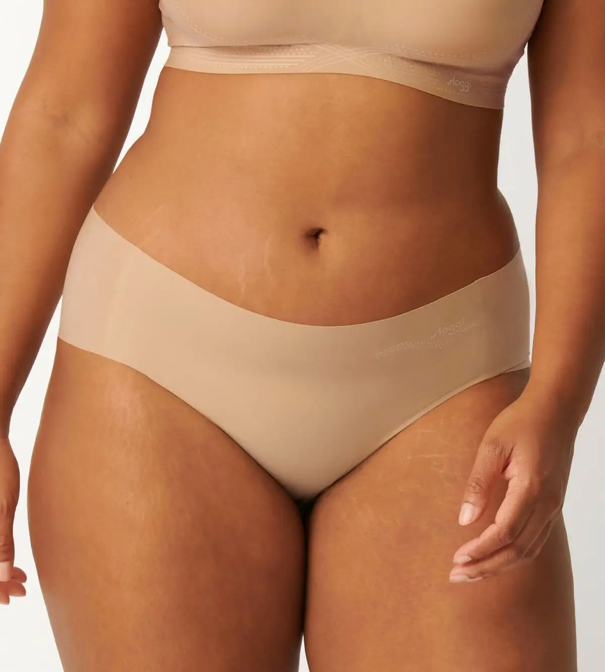 Sloggi Zero Feel hipster EX - naadloos - Microfiber dames ondergoed huidskleur