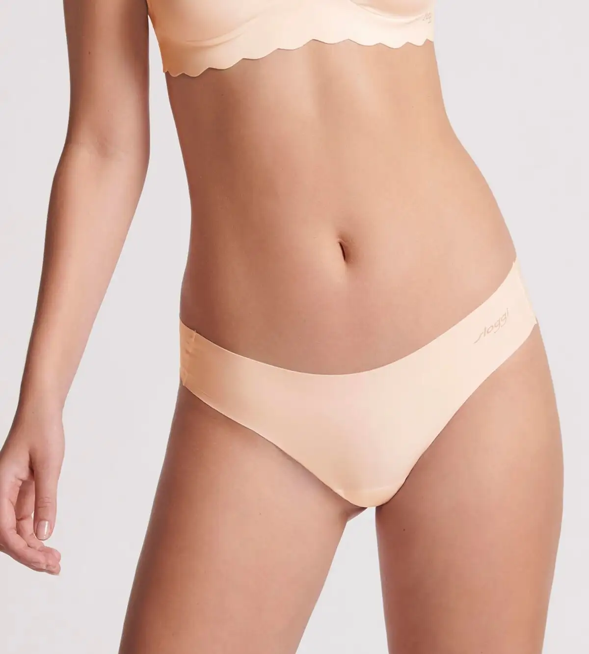 Sloggi naadloos ondergoed dames Zero hipstring microfiber 2.0 -Schijnt niet door - Onzichtbaar - katoenen kruisje