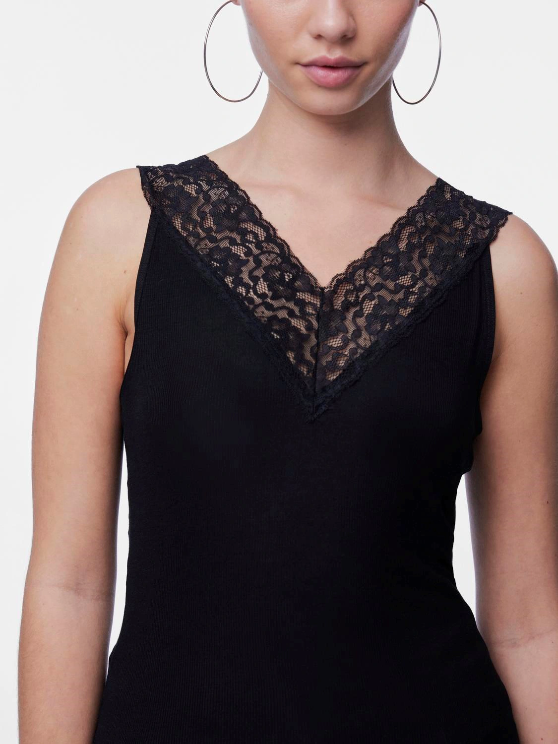 Pieces dames hemd kant - Lace top Siri - Kanten onderhemd - Kanten schouderbandjes - Viscose