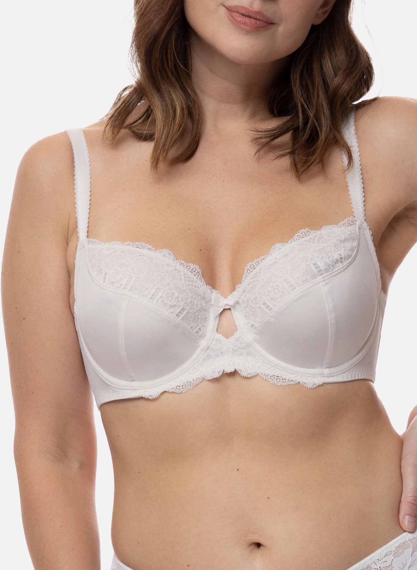 Dorina kanten beugel BH - Celine - Stevige bh zonder vulling - Grote maten