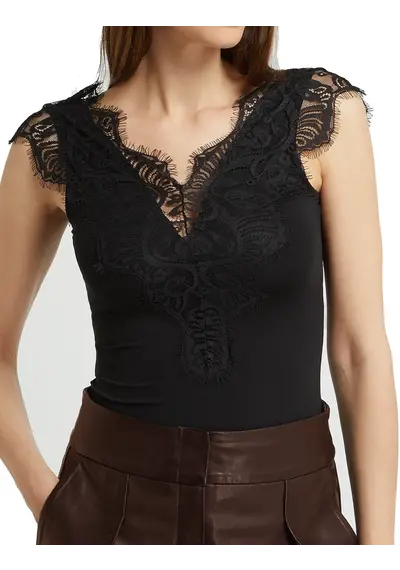 Pieces dames hemd kant - Lace top Ilu Pieces dames hemd kant - Lace top Ilu