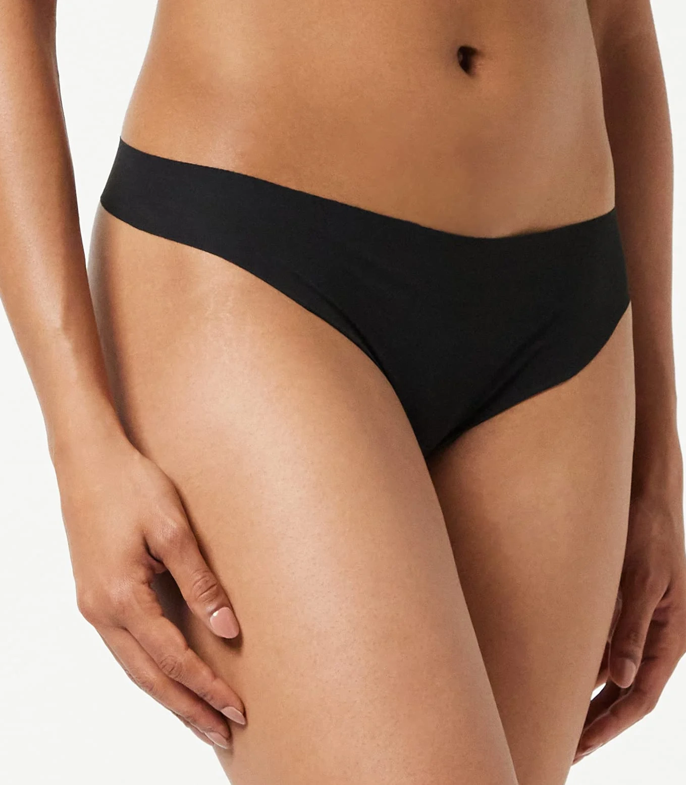 Pieces dames string - 3-pack - Naadloos- Seamless - Zwart en huidskleur