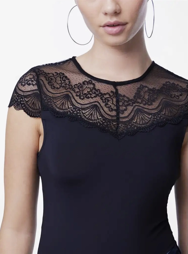 Pieces kanten body - Sinna Bodystocking - kanten body korte mouw zwart - hoge hals