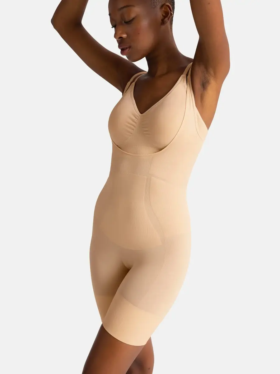 Dorina corrigerende body met pijpjes naadloos - Absolute Sculpt - Naadloos shapewear bodysuit - Buik, taille en benen corrigerend Dorina corrigerende body met pijpjes naadloos - Absolute Sculpt - Naadloos shapewear bodysuit - Buik, taille en benen corrigerend