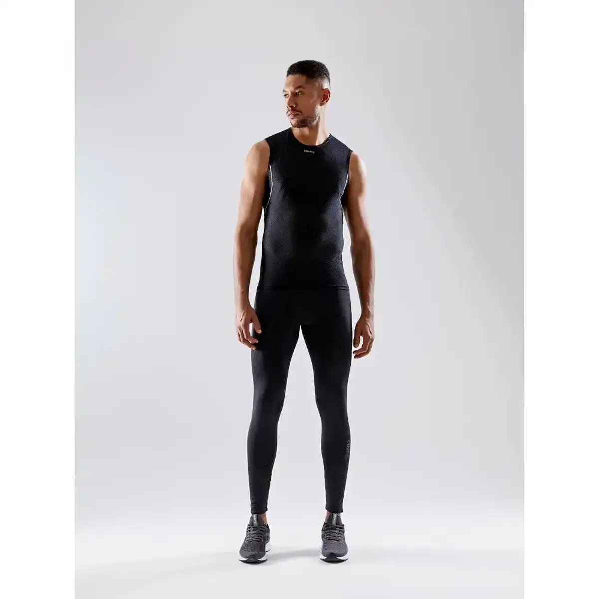 Craft sportshirt heren mouwloos - PRO Cool Mesh Superlight - Naadloze tanktop sneldrogend - Ademend Craft sportshirt heren mouwloos - PRO Cool Mesh Superlight - Naadloze tanktop sneldrogend - Ademend