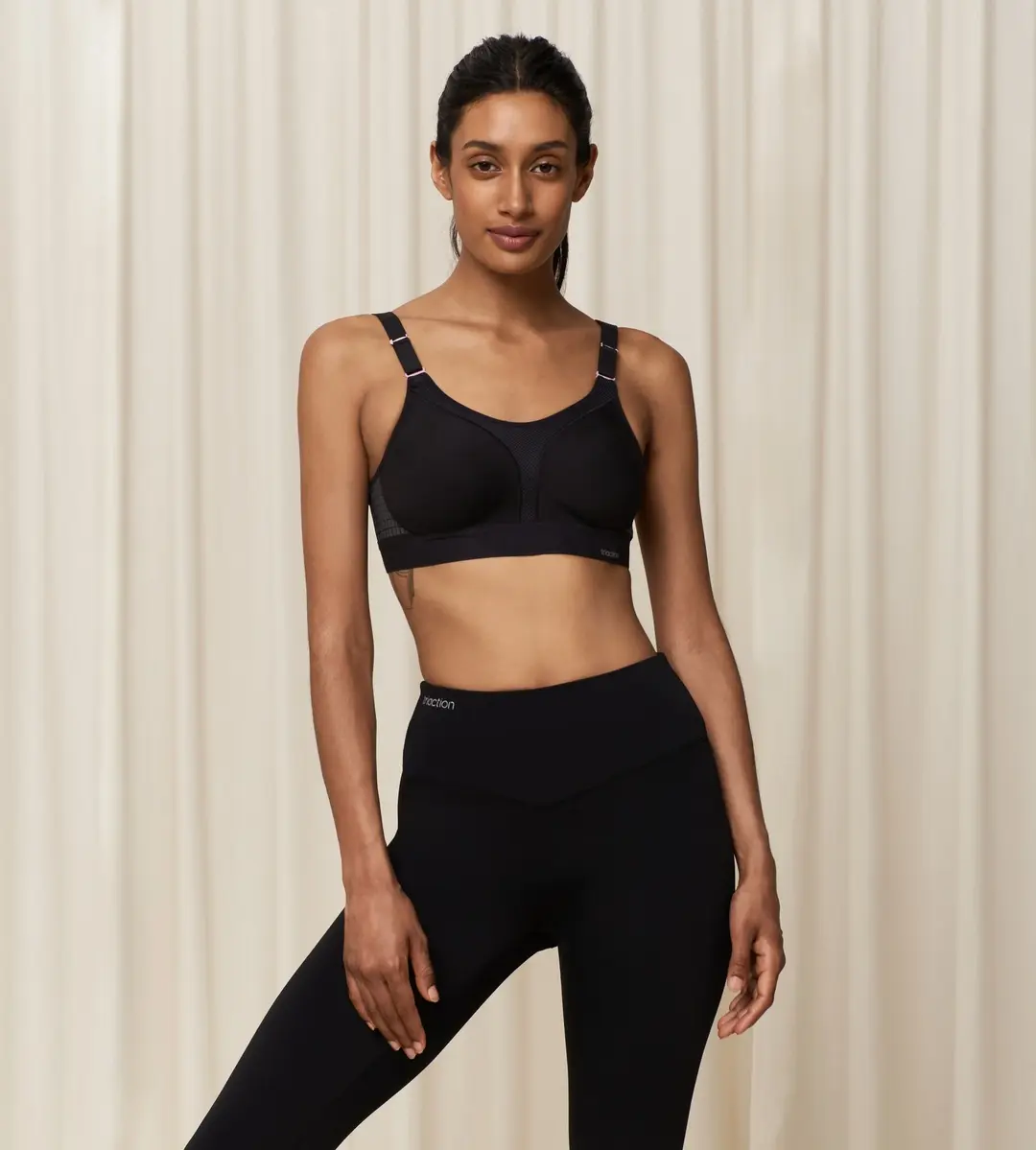 Triumph stevige sport BH Tri-action - Extreme Lite - Verstelbare bandjes - Goede ondersteuning