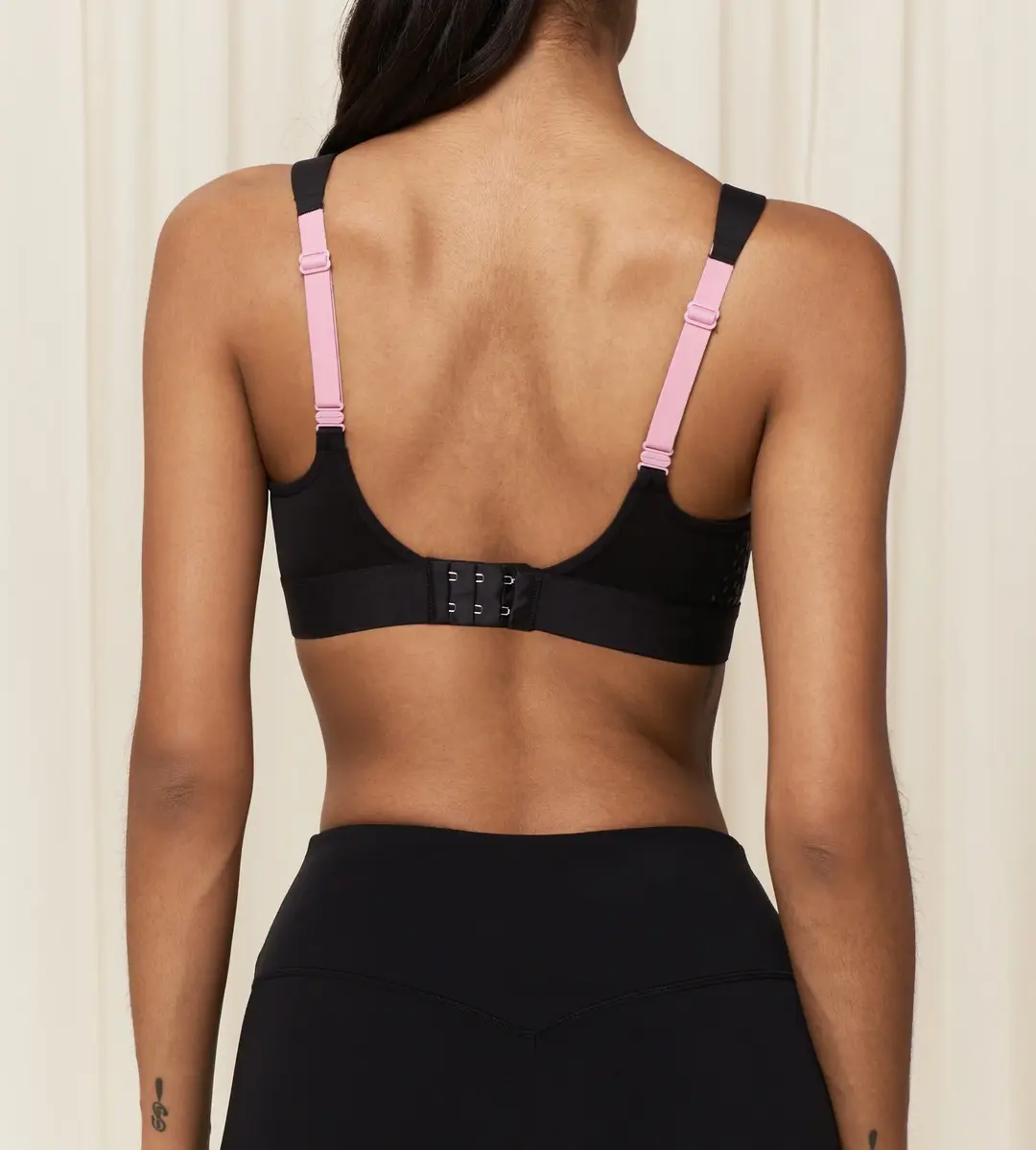 Triumph stevige sport BH Tri-action - Extreme Lite - Verstelbare bandjes - Goede ondersteuning