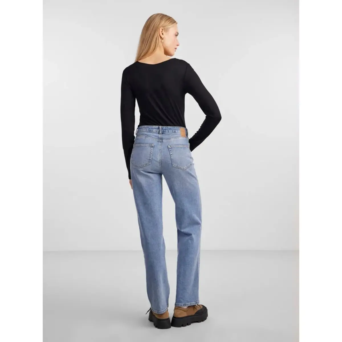 Pieces dames shirt Kant lange mouw - Barbera - Kanten dames ondershirt - Viscose Pieces dames shirt Kant lange mouw - Barbera - Kanten dames ondershirt - Viscose