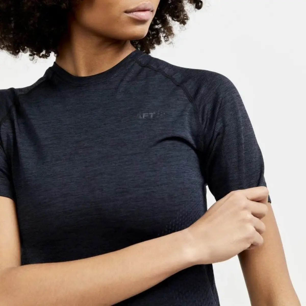 Craft Thermoshirt dames korte mouw - Core dry - Warm ondershirt - Baselayer shirt Craft Thermoshirt dames korte mouw - Core dry - Warm ondershirt - Baselayer shirt