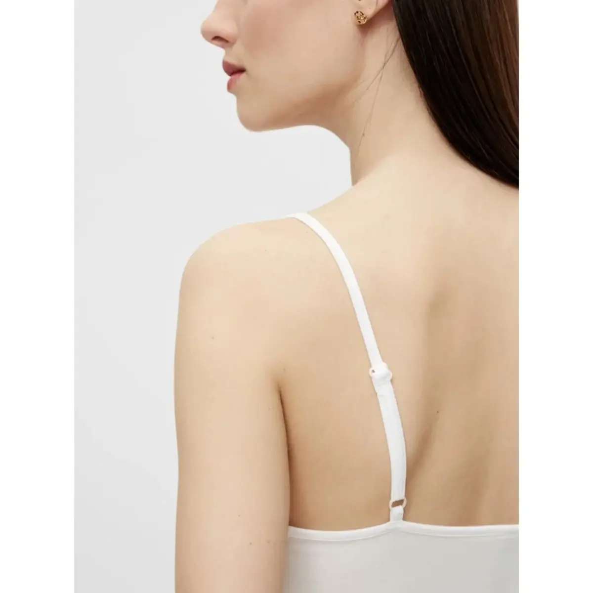 Pieces dames hemd - spaghetti bandjes - Irene - Katoenen onderhemd met smalle bandjes - Wit - Zwart Pieces dames hemd - spaghetti bandjes - Irene - Katoenen onderhemd met smalle bandjes - Wit - Zwart