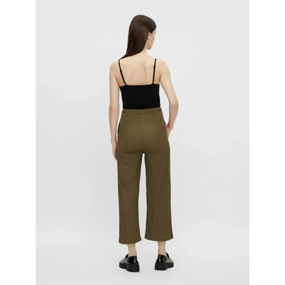 Pieces dames hemd - spaghetti bandjes - Irene - Katoenen onderhemd met smalle bandjes - Wit - Zwart Pieces dames hemd - spaghetti bandjes - Irene - Katoenen onderhemd met smalle bandjes - Wit - Zwart