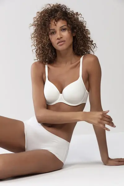 Mey Spacer BH - Met beugel - Joan - 3 delige cup voor een goede ondersteuning - Naadloze cups - T-shirt bh Mey Spacer BH - Met beugel - Joan - 3 delige cup voor een goede ondersteuning - Naadloze cups - T-shirt bh