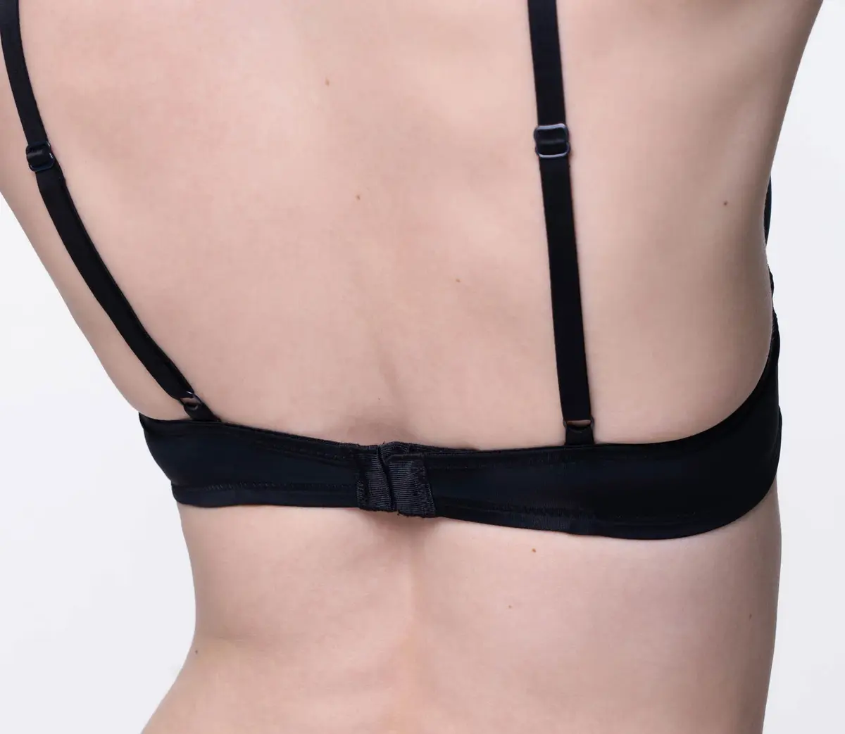 Dorina Push up / Plunge BH met beugel - Rosa - Kanten bh band - 3/4 cup - Decollete Bh Dorina Push up / Plunge BH met beugel - Rosa - Kanten bh band - 3/4 cup - Decollete Bh