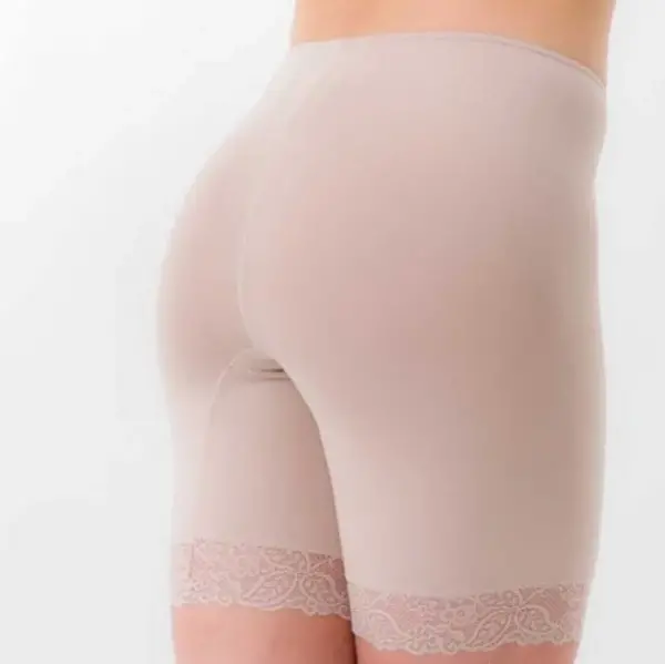 Avet dames boxershort lange pijpjes kant 38490 - Kanten broekje voor onder een jurk - Microfiber ondergoed Avet dames boxershort lange pijpjes kant 38490 - Kanten broekje voor onder een jurk - Microfiber ondergoed