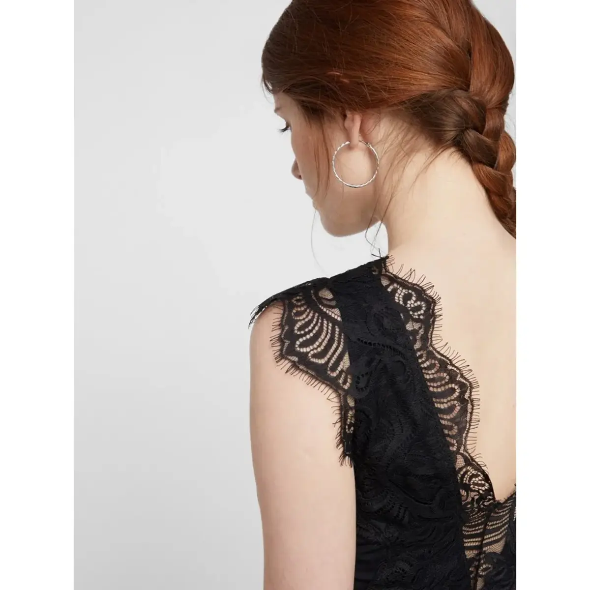 Pieces dames hemd kant - Lace top Ilu - Zwart Kanten dames onderhemd - Kanten schouderbandjes Pieces dames hemd kant - Lace top Ilu - Zwart Kanten dames onderhemd - Kanten schouderbandjes