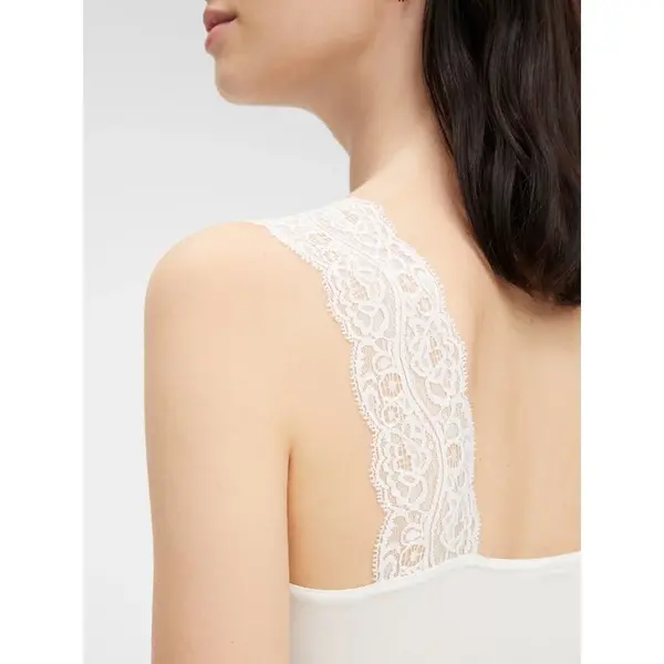 Pieces hemdje met kant - Lace Top - Barbera - Viscose kanten onderhemd - Singlet met brede bandjes - Zwart - Huidskleur - Wit - Lingerie top Pieces hemdje met kant - Lace Top - Barbera - Viscose kanten onderhemd - Singlet met brede bandjes - Zwart - Huidskleur - Wit - Lingerie top