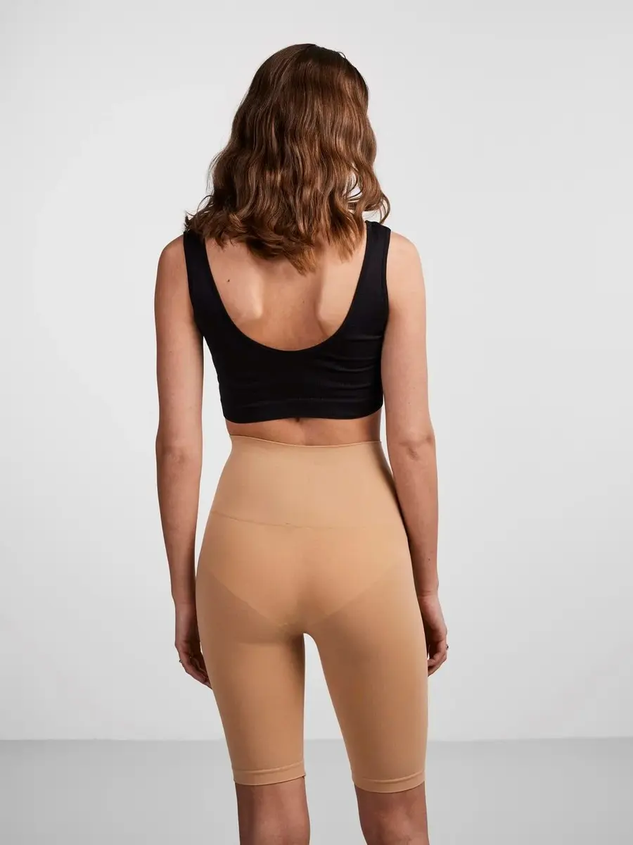Pieces Corrigerende boxershort lange pijpjes - Hoge shapewear boxershort - Medium Buik, rug, taille corrigerend Pieces Corrigerende boxershort lange pijpjes - Hoge shapewear boxershort - Medium Buik, rug, taille corrigerend