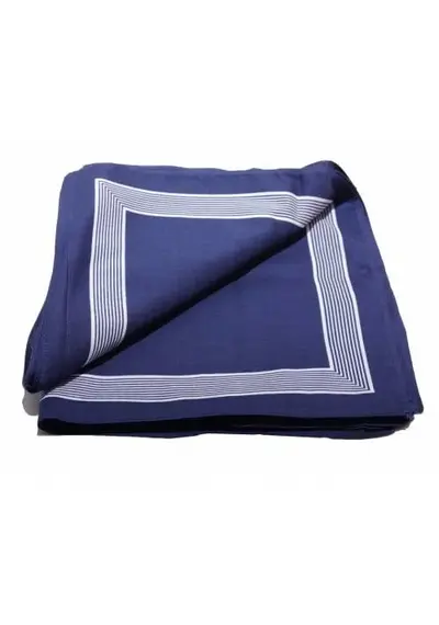 Boeren zakdoek Blauw uni 58 x 58 cm Boeren zakdoek Blauw uni 58 x 58 cm