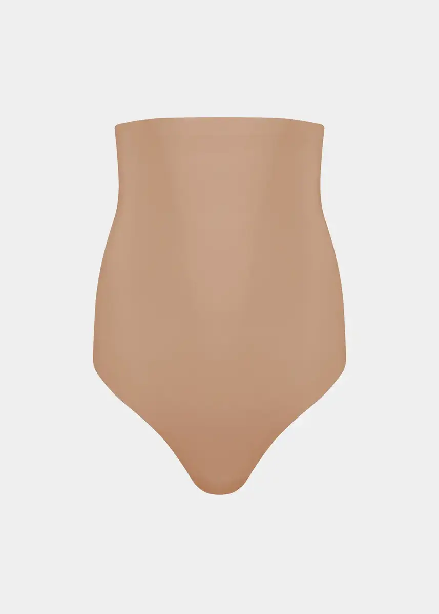 Magic hoge sterk corrigerende string - Maxi Sexy Hi-Thong - Shapewear hoge correctie string - Naadloos - Rolt niet om Magic hoge sterk corrigerende string - Maxi Sexy Hi-Thong - Shapewear hoge correctie string - Naadloos - Rolt niet om