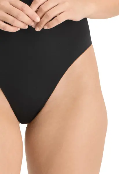 Puma naadloze body dames - Spaghetti bandjes - Zwarte bodysuit die niet doorschijnt Puma naadloze body dames - Spaghetti bandjes - Zwarte bodysuit die niet doorschijnt