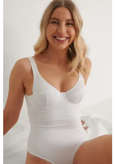 Na-KD dames body- cup shape body - Wit Na-KD dames body- cup shape body - Wit