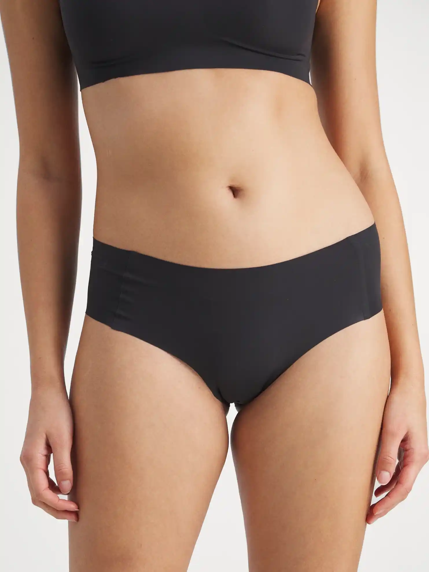 Sloggi Zero Feel hipster 2.0 - Invisible - Naadloze dames short - Dames Onderbroek die niet doorschijnt - Zwart - Huidskleur