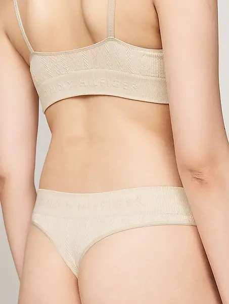 Tommy Hilfiger Naadloze dames string - Logo - Seamless dames onderbroek - Microvezel Tommy Hilfiger Naadloze dames string - Logo - Seamless dames onderbroek - Microvezel